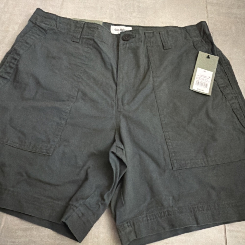 New Mens Goodfellow & Co Utility Shorts Dark Green 7” Inseam Flex Waist Medium
